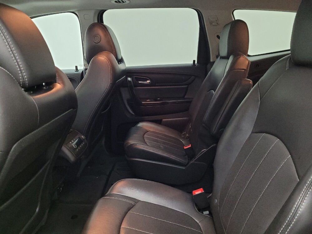 2017 Chevrolet Traverse in Louisville, KY 40258 - 18087005 18