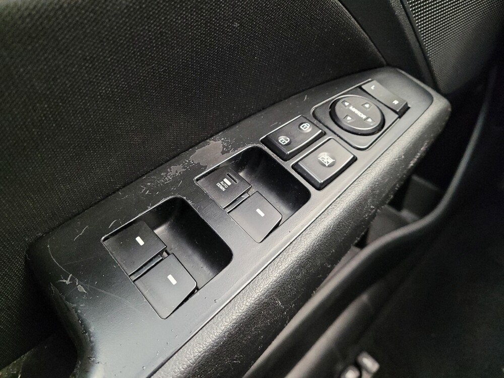 2018 Hyundai Elantra in Columbus, OH 43228 - 18087006 27