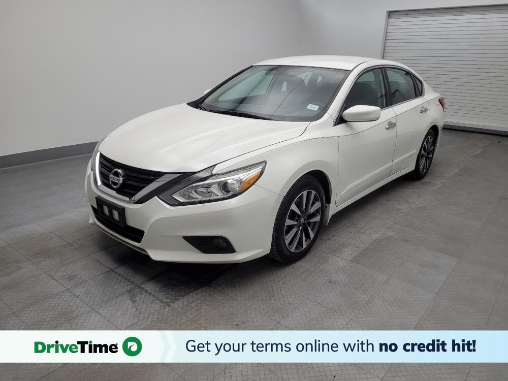 2017 Nissan Altima in Columbus, OH 43231 - 18087008