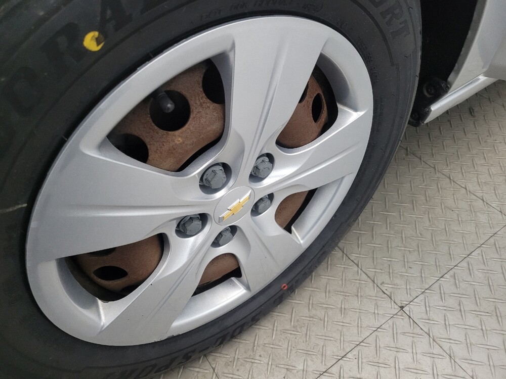 2018 Chevrolet Cruze in New Castle, DE 19720 - 18087018 31