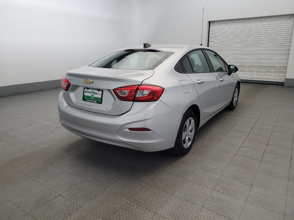 2018 Chevrolet Cruze in New Castle, DE 19720 - 18087018 9