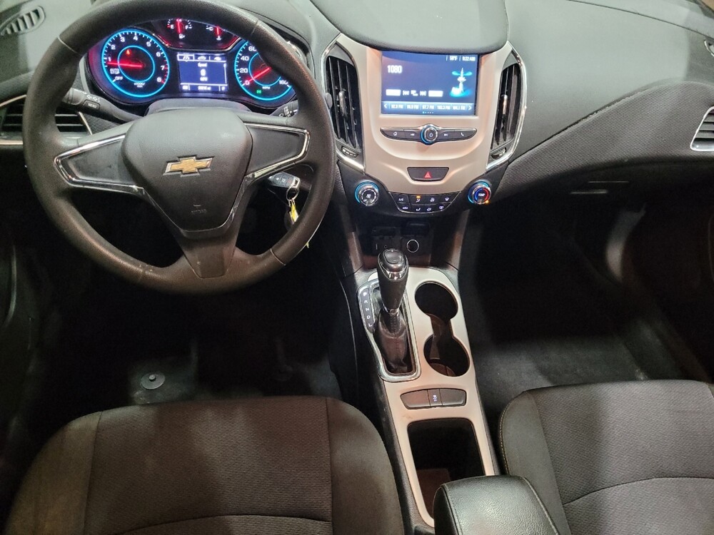 2018 Chevrolet Cruze in New Castle, DE 19720 - 18087018 22
