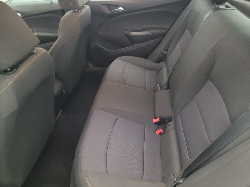 2018 Chevrolet Cruze in New Castle, DE 19720 - 18087018 18