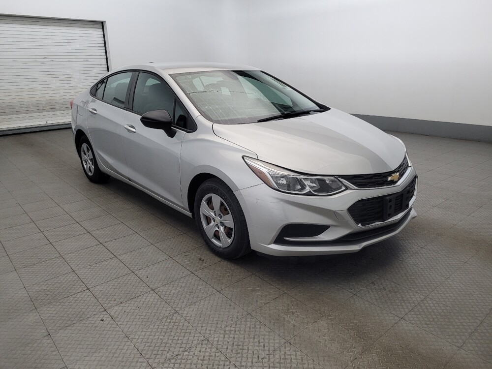 2018 Chevrolet Cruze in New Castle, DE 19720 - 18087018 13