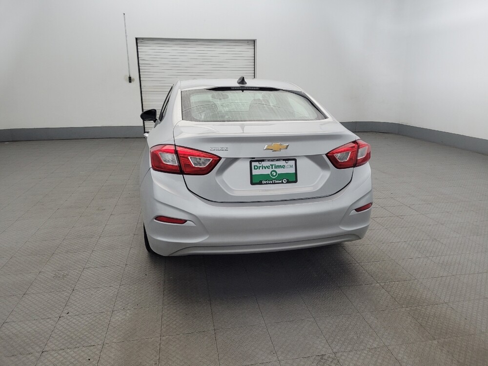2018 Chevrolet Cruze in New Castle, DE 19720 - 18087018 6