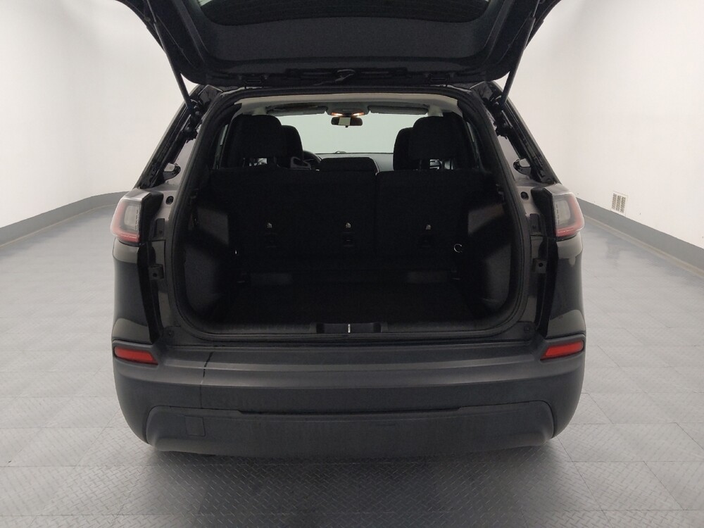 2019 Jeep Cherokee in Gladstone, MO 64118 - 18087029 29