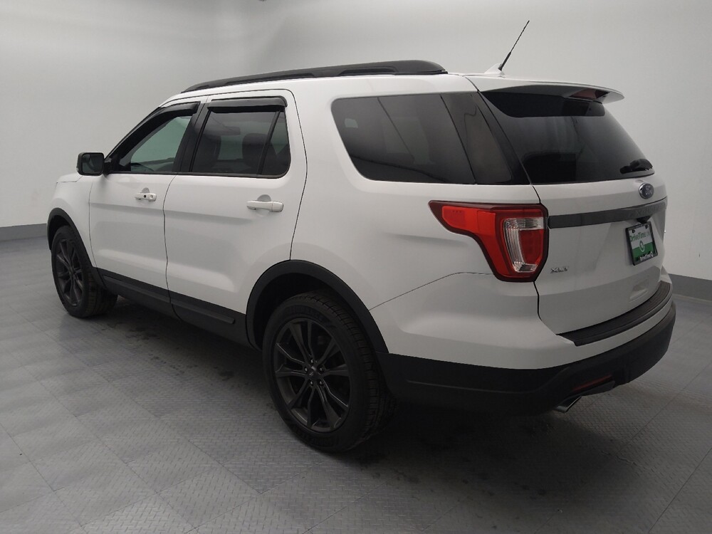 2018 Ford Explorer in Gladstone, MO 64118 - 18087031 3