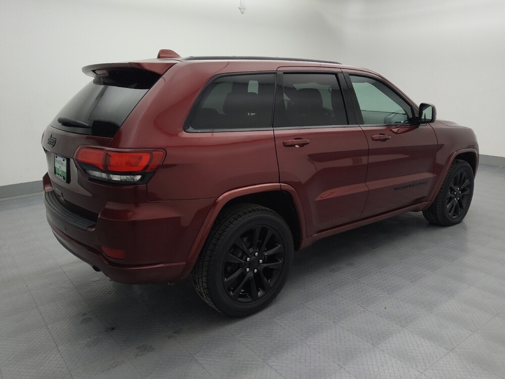 2018 Jeep Grand Cherokee in St. Louis, MO 63136 - 18087032 10