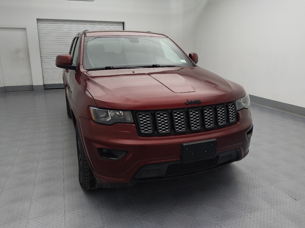 2018 Jeep Grand Cherokee in St. Louis, MO 63136 - 18087032 14