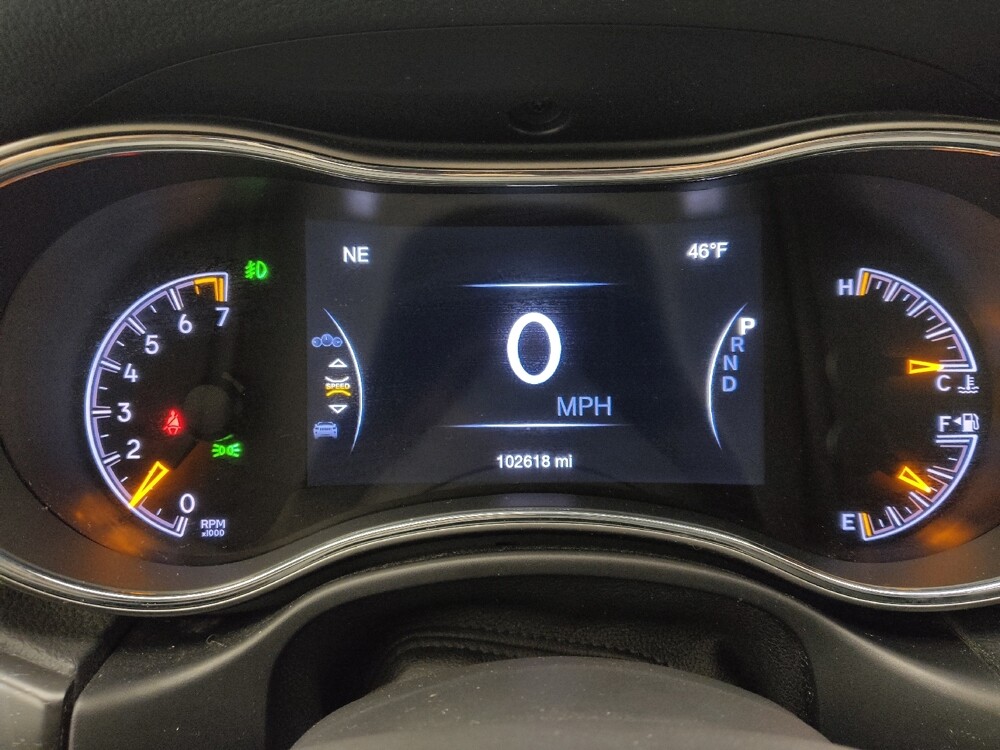 2018 Jeep Grand Cherokee in St. Louis, MO 63136 - 18087032 23