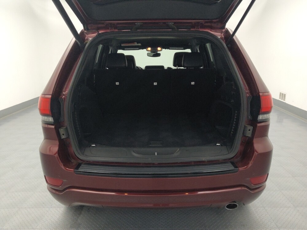 2018 Jeep Grand Cherokee in St. Louis, MO 63136 - 18087032 29