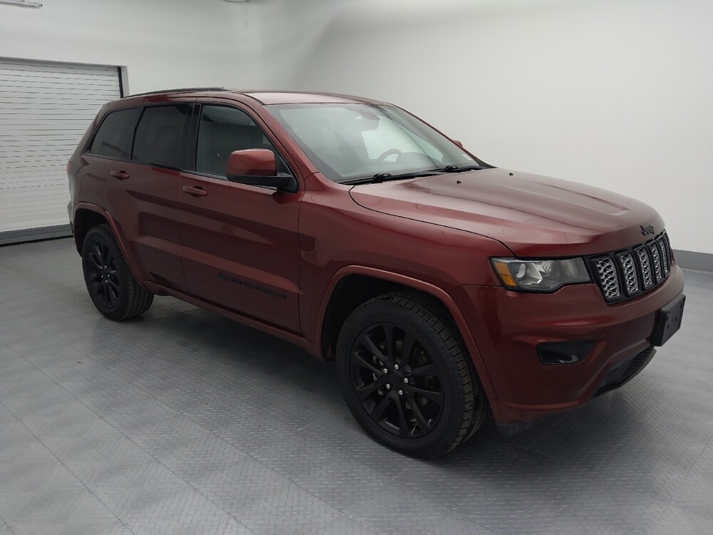 2018 Jeep Grand Cherokee in St. Louis, MO 63136 - 18087032 11