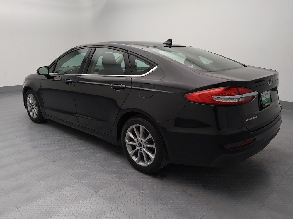 2020 Ford Fusion in Gladstone, MO 64118 - 18087033 3