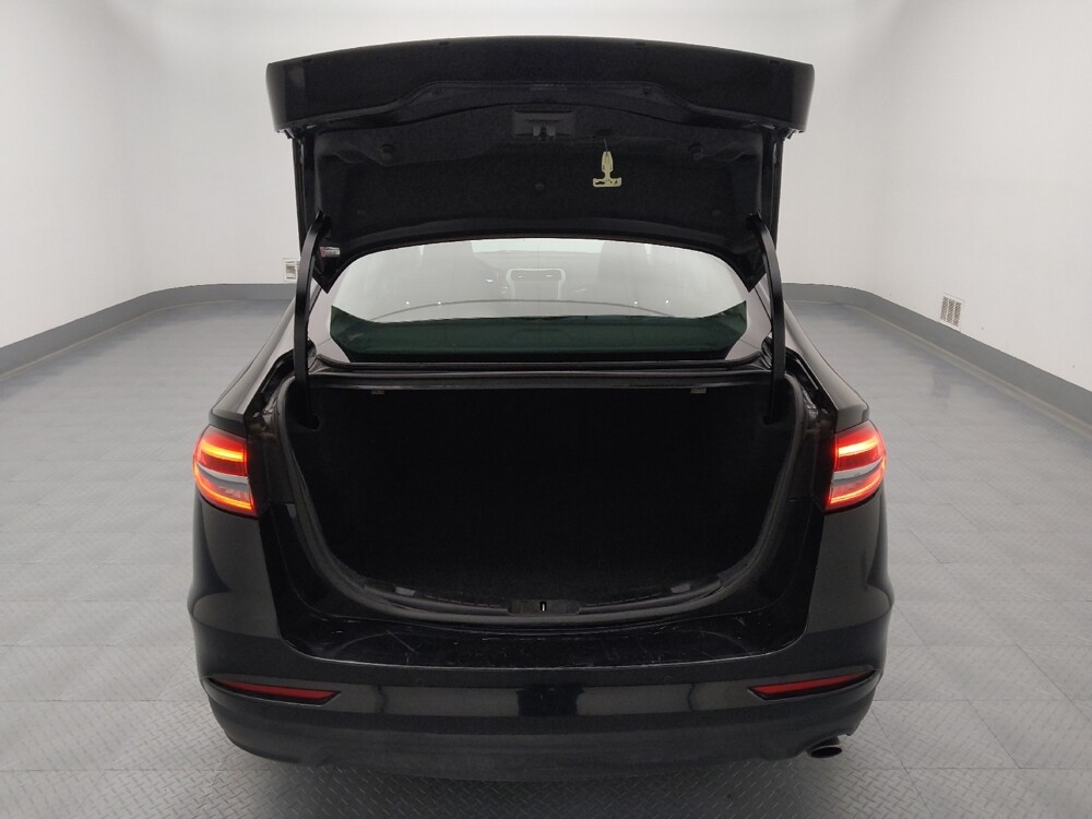 2020 Ford Fusion in Gladstone, MO 64118 - 18087033 29