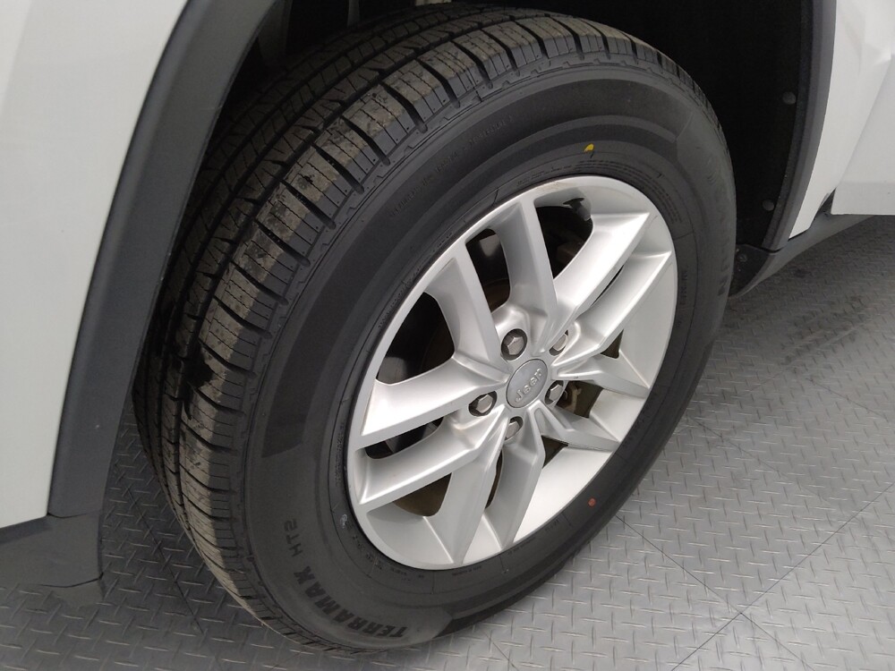 2018 Jeep Grand Cherokee in Gladstone, MO 64118 - 18087034 31