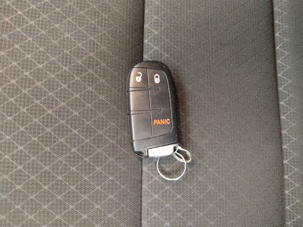 2018 Jeep Grand Cherokee in Gladstone, MO 64118 - 18087034 32