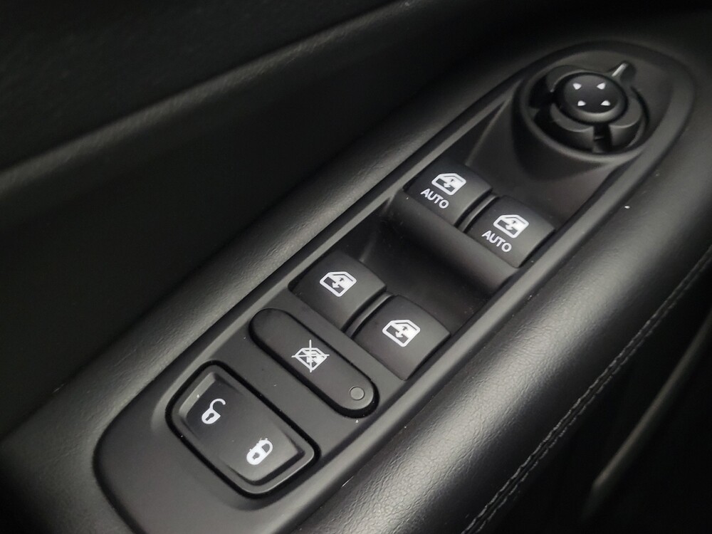 2019 Jeep Compass in Mishawaka, IN 46545 - 18087035 27