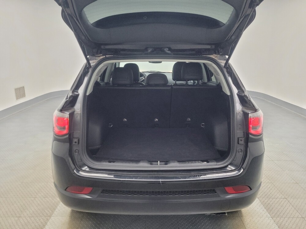 2019 Jeep Compass in Mishawaka, IN 46545 - 18087035 29