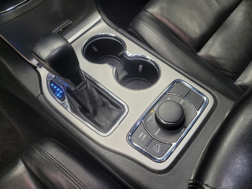 2018 Jeep Grand Cherokee in Indianapolis, IN 46219 - 18087038 26