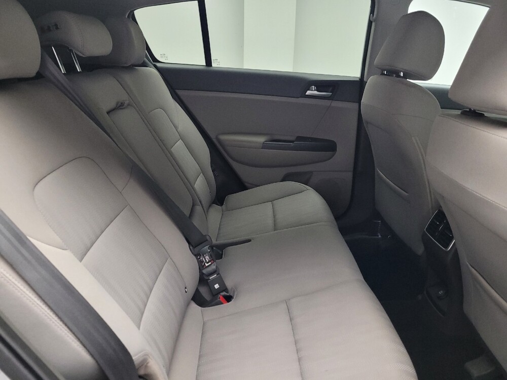 2019 Kia Sportage in Taylor, MI 48180 - 18087042 19