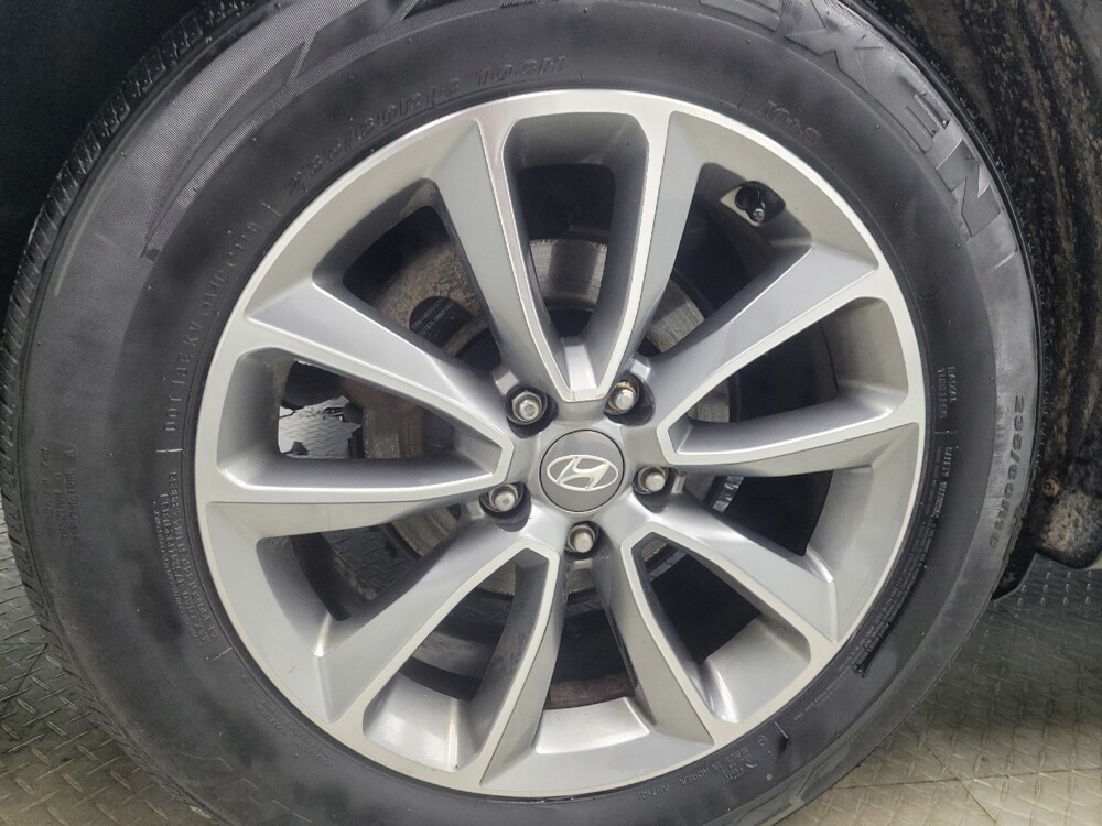 2017 Hyundai Santa Fe in Indianapolis, IN 46219 - 18087052 31