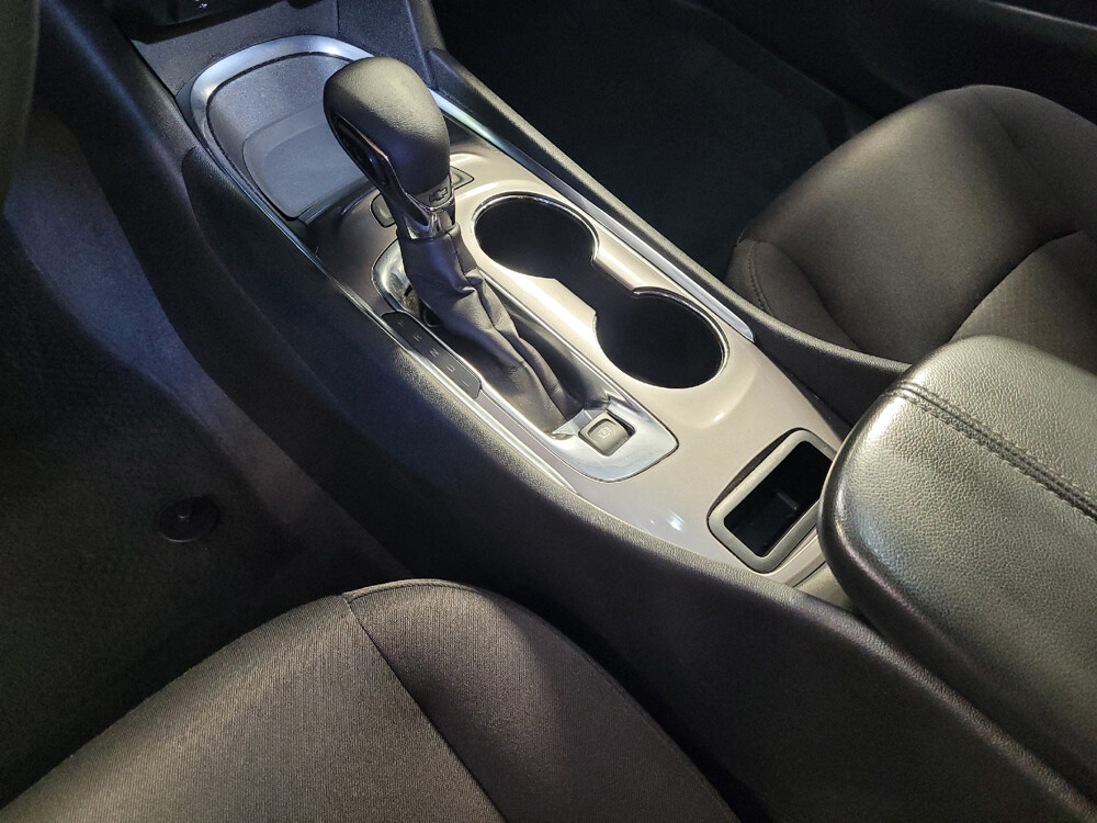 2022 Chevrolet Malibu in Orlando, FL 32808 - 18087055 26