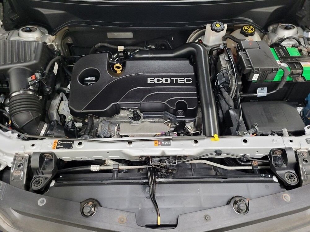 2018 Chevrolet Equinox in Pittsburgh, PA 15236 - 18087059 30