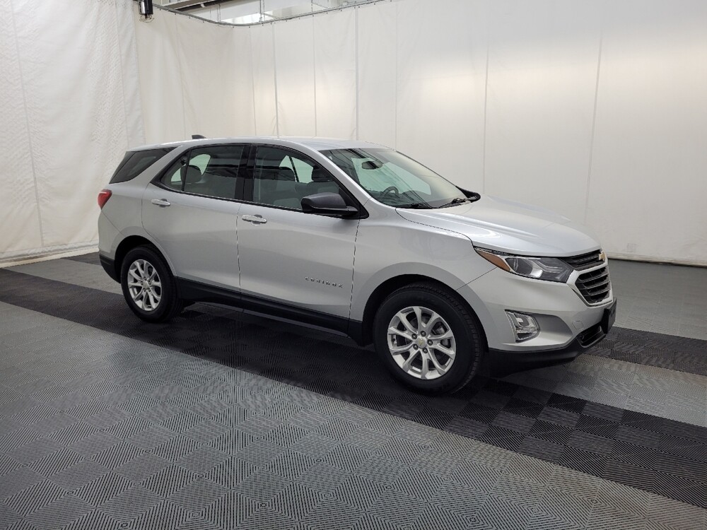 2018 Chevrolet Equinox in Pittsburgh, PA 15236 - 18087059 11