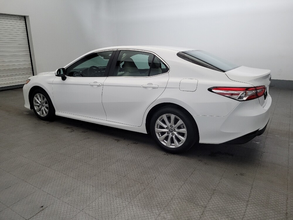 2018 Toyota Camry in New Castle, DE 19720 - 18087063 3