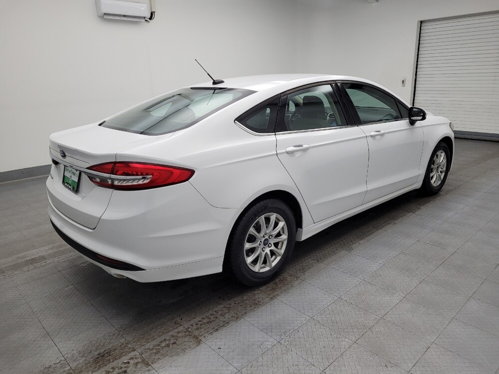 2017 Ford Fusion in Columbus, OH 43231 - 18087068 10