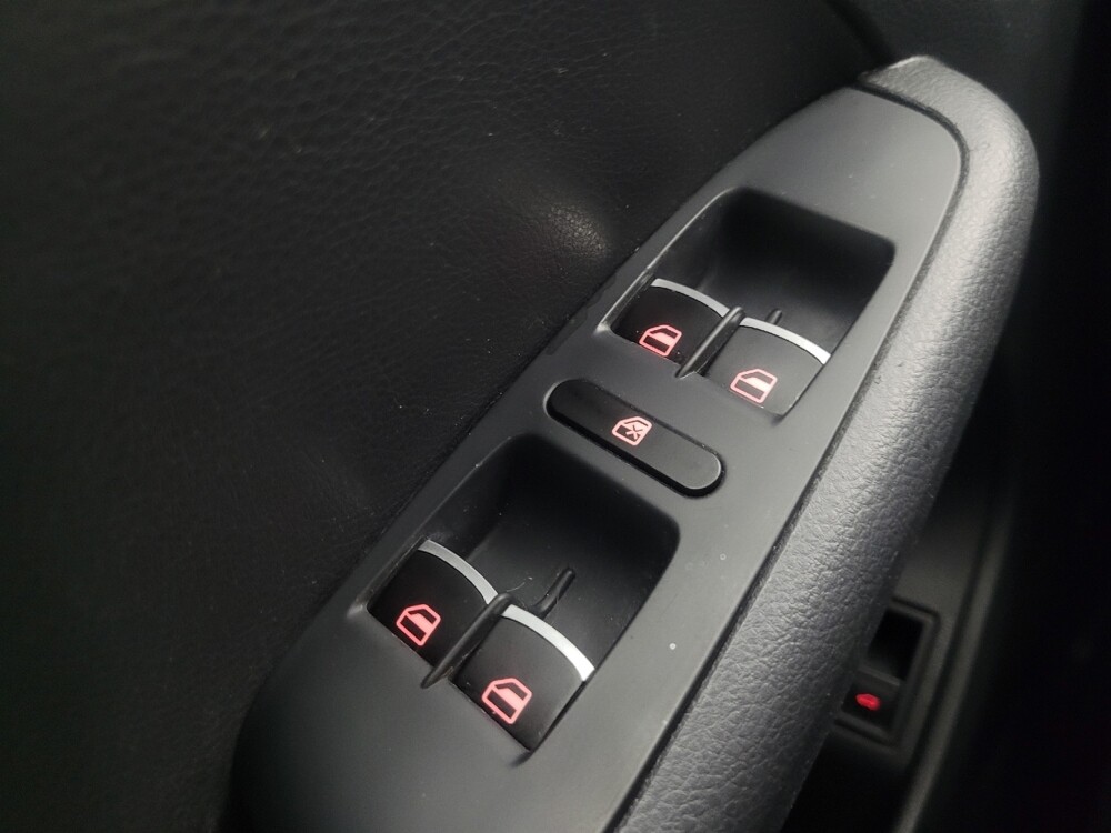 2014 Volkswagen Jetta in Highland, IN 46322 - 18087069 27