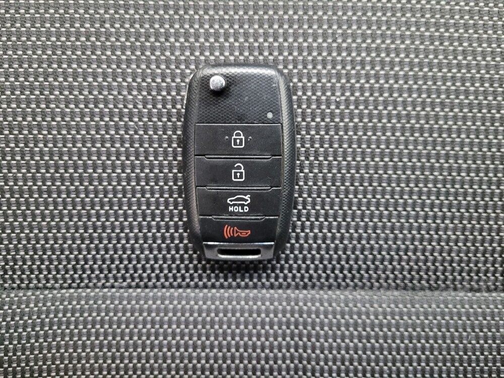 2017 Kia Forte in Las Vegas, NV 89102 - 18087077 32