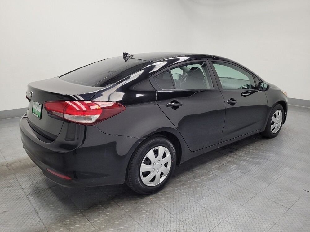 2017 Kia Forte in Las Vegas, NV 89102 - 18087077 10