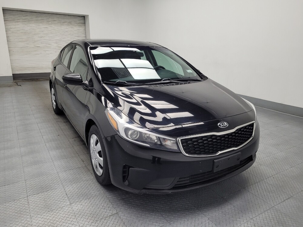 2017 Kia Forte in Las Vegas, NV 89102 - 18087077 13