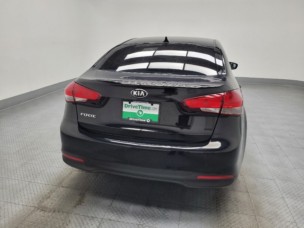 2017 Kia Forte in Las Vegas, NV 89102 - 18087077 7