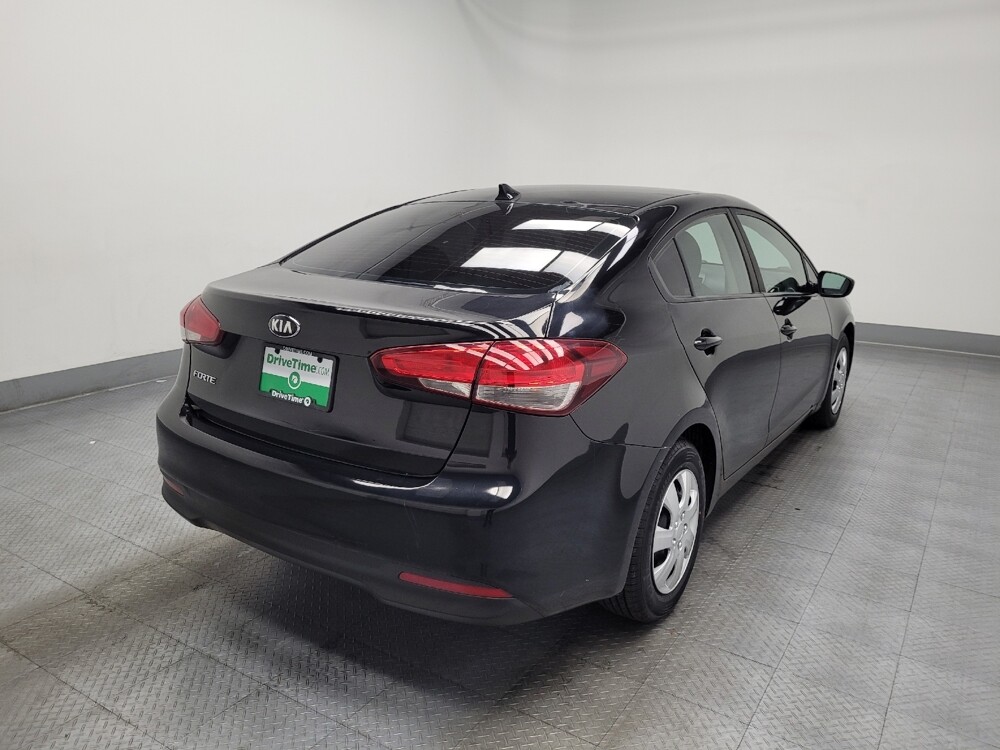 2017 Kia Forte in Las Vegas, NV 89102 - 18087077 9