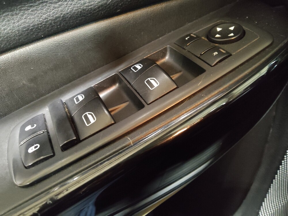 2019 Jeep Cherokee in Fort Worth, TX 76116 - 18087079 27