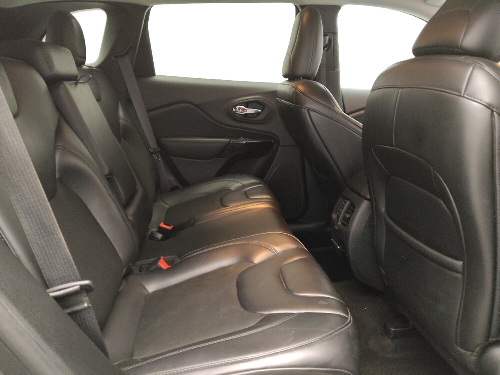 2019 Jeep Cherokee in Fort Worth, TX 76116 - 18087079 19