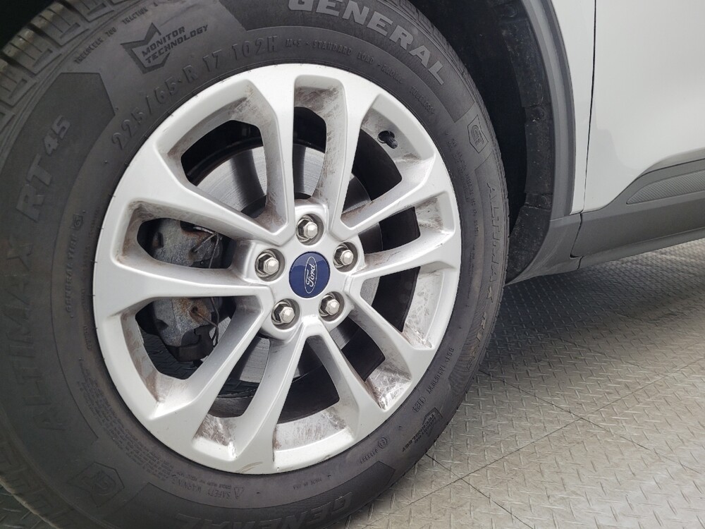 2020 Ford Escape in Charleston, SC 29414 - 18087085 31