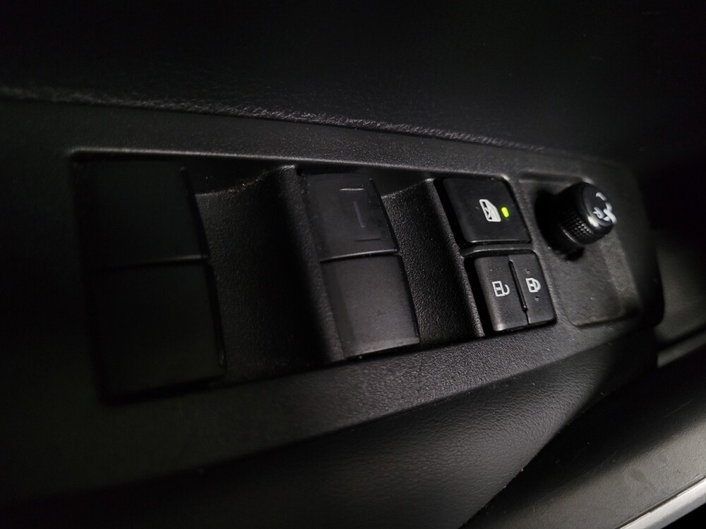 2021 Toyota Corolla in Las Vegas, NV 89104 - 18087090 27