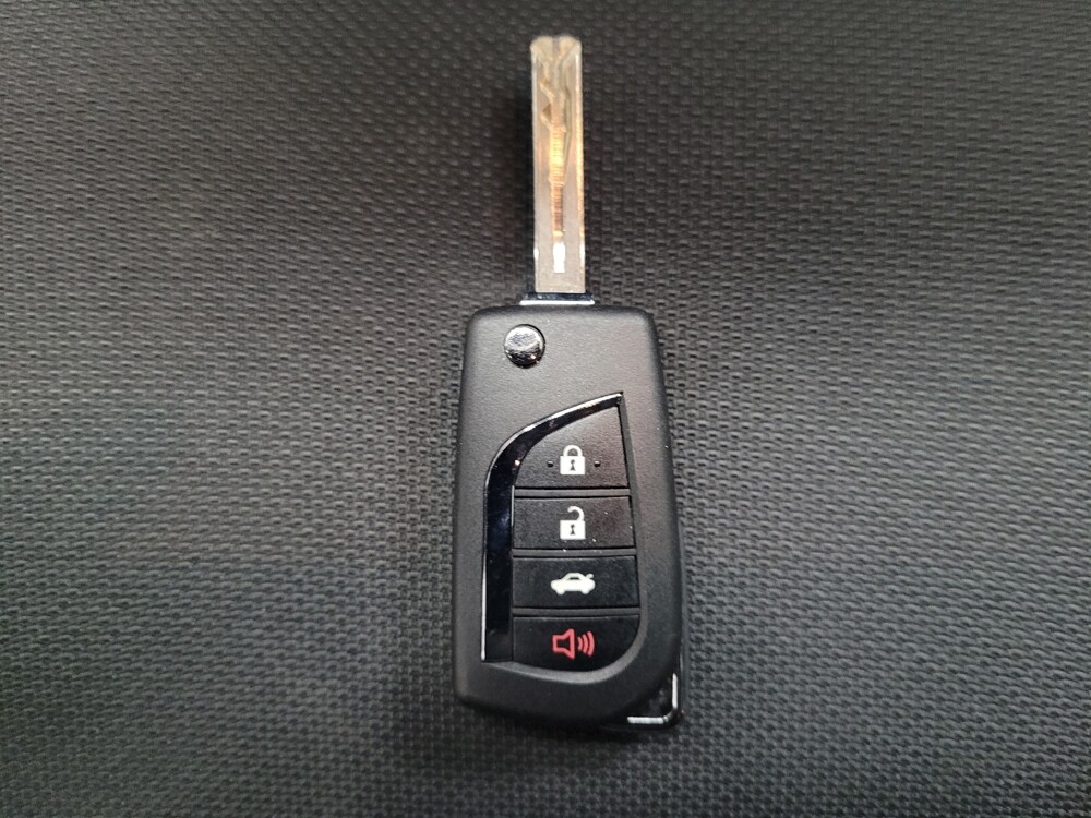 2021 Toyota Corolla in Las Vegas, NV 89104 - 18087090 32