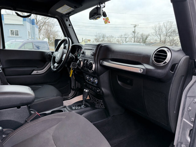 2017 Jeep Wrangler in Baltimore, MD 21225 - 18087108 21