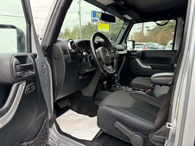 2017 Jeep Wrangler in Baltimore, MD 21225 - 18087108 28