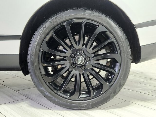 2019 Land Rover Range Rover in Cinnaminson, NJ 08077 - 18087115 9