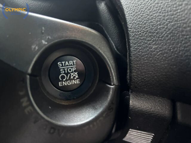 2018 Jeep Renegade in Decatur, GA 30032 - 18087128 29