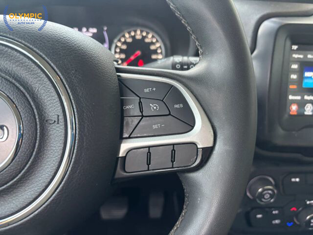 2018 Jeep Renegade in Decatur, GA 30032 - 18087128 24