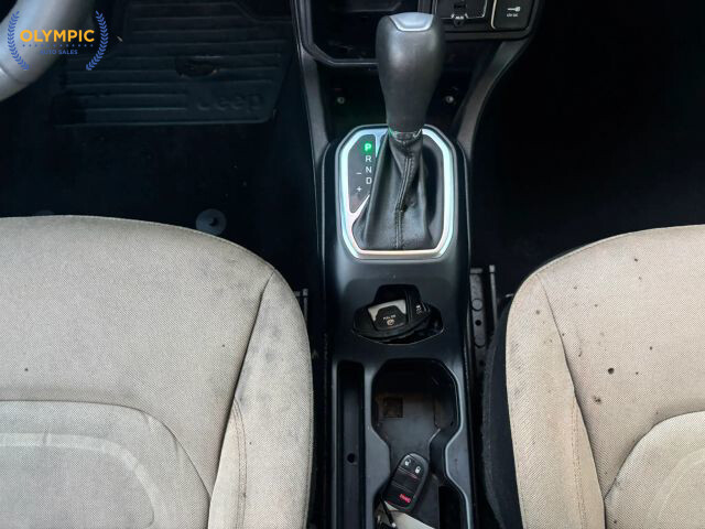 2018 Jeep Renegade in Decatur, GA 30032 - 18087128 30