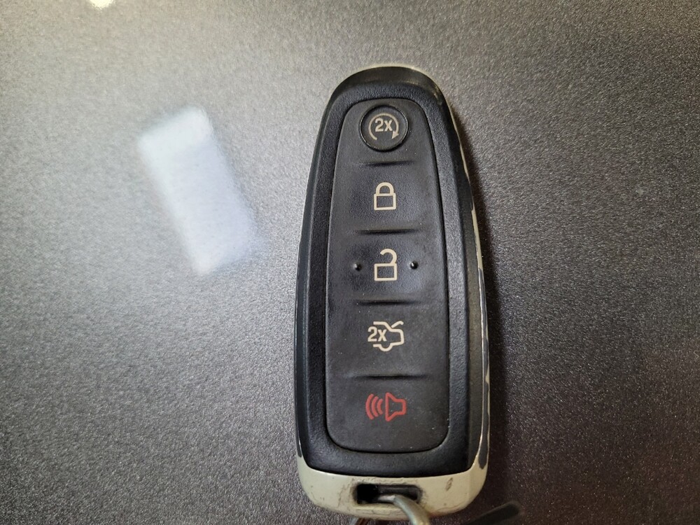 2014 Ford Escape in Downey, CA 90241 - 18087130 32