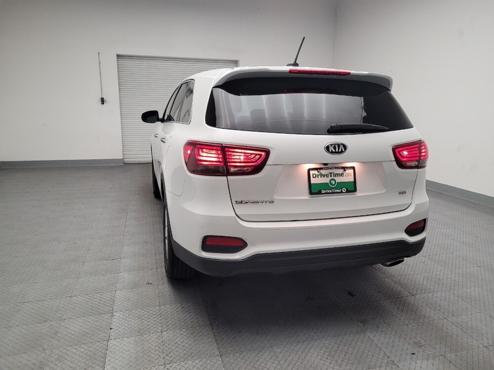 2019 Kia Sorento in Downey, CA 90241 - 18087136 6