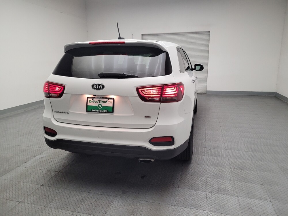 2019 Kia Sorento in Downey, CA 90241 - 18087136 7